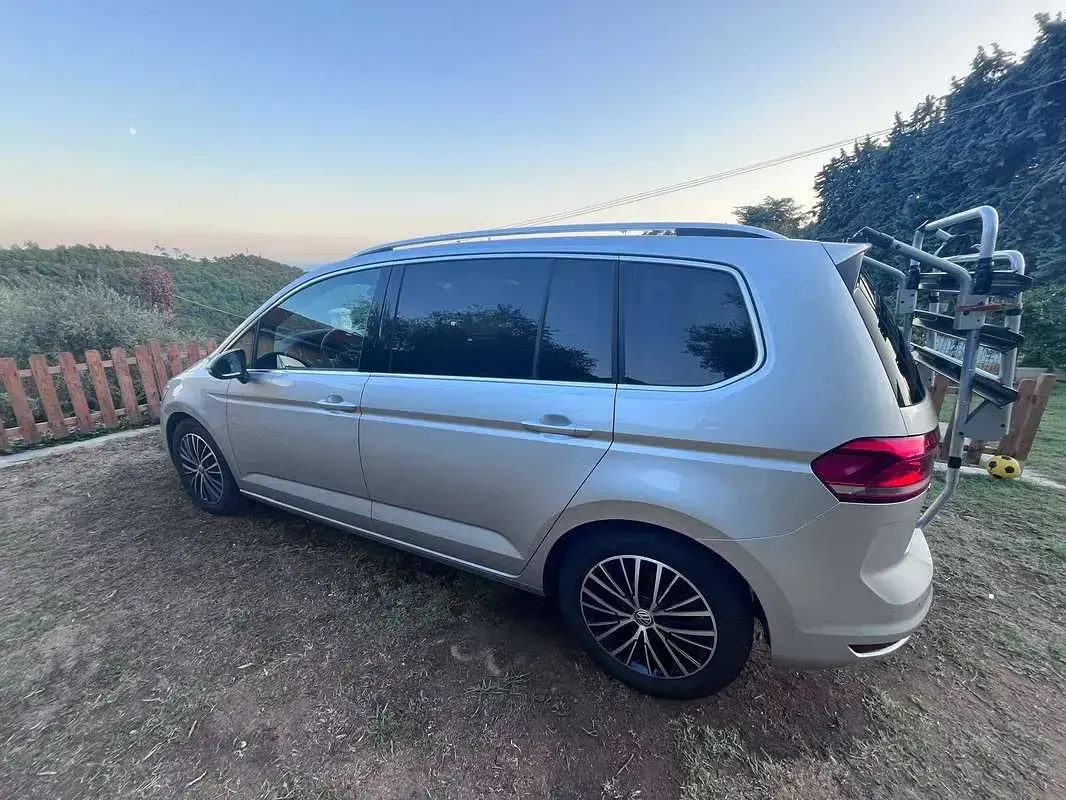 Usata VW Touran Highline 116 CV (85 kW) 2019 Argento Monovolume
