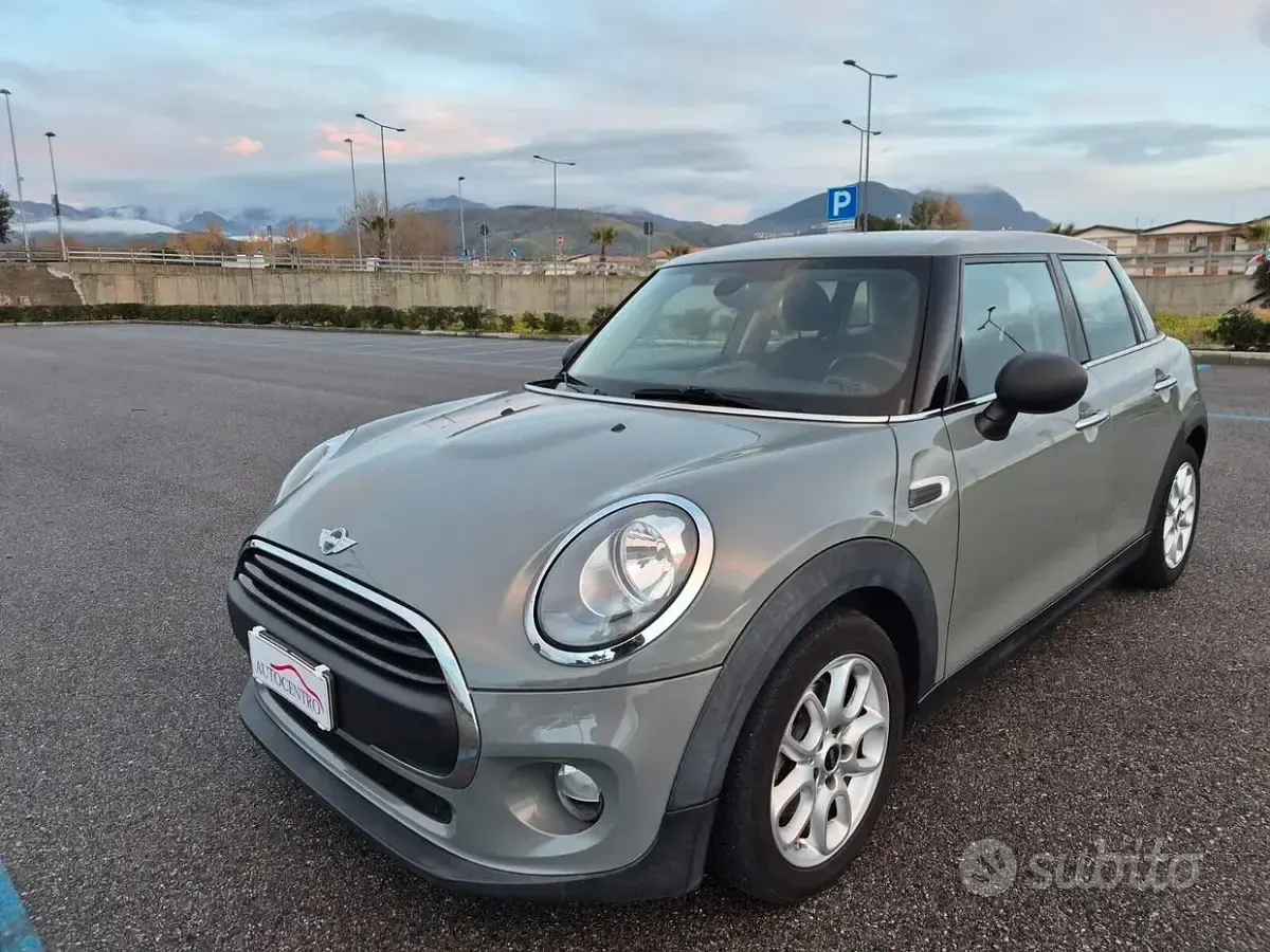 Usata Mini One D 95 CV (69 kW) 2017 Grigio Utilitaria