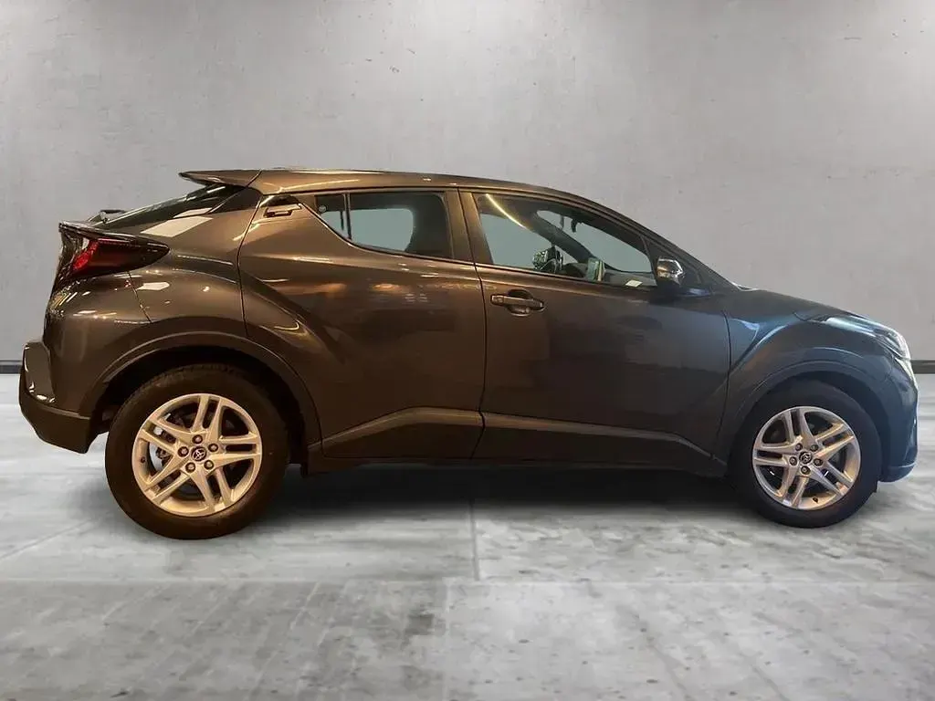 Usata Toyota C-HR Active 122 CV (89 kW) 2023 Grigio SUV