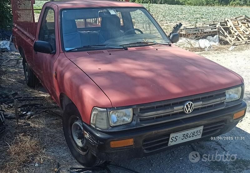 Begagnad VW Taro 1989 Röd Pickup