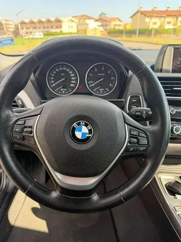 Usata BMW 118 Advantage 150 CV (110 kW) 2015 Nero Utilitaria