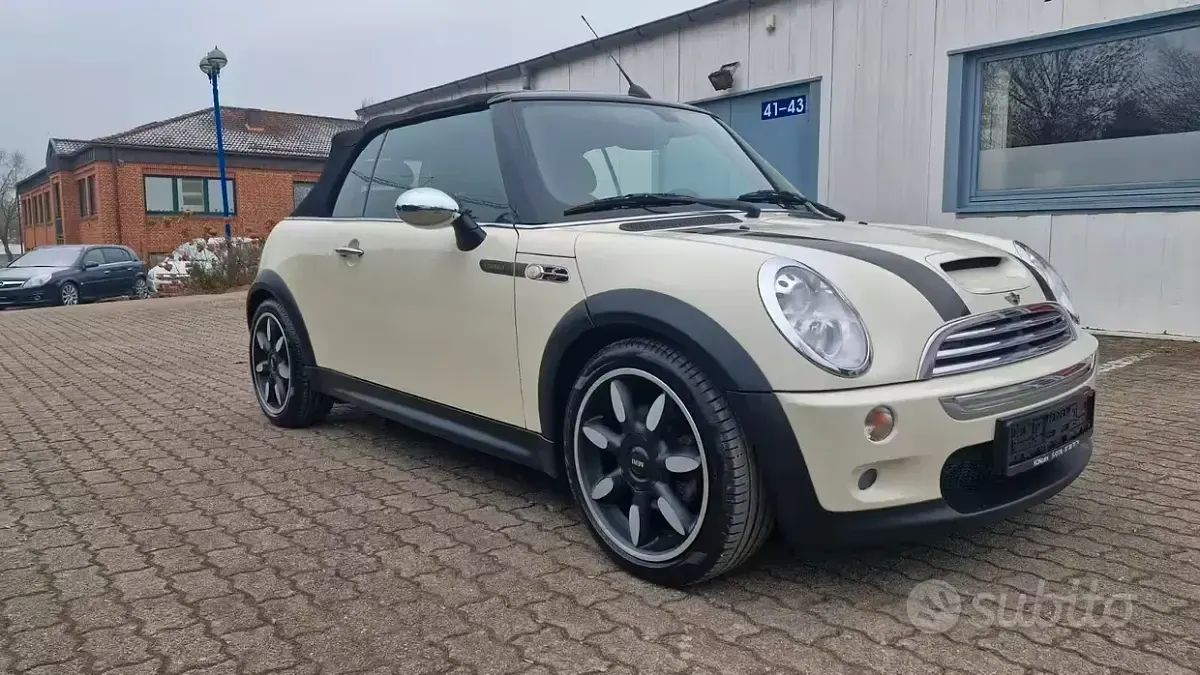 Usata Mini Cooper S Cabriolet 170 CV (125 kW) 2008 Beige Cabrio