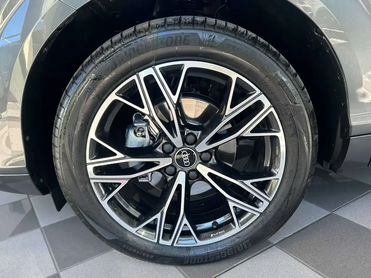Nuova Audi Q3 Sportback S-Line 150 CV (110 kW) 2026 Grigio daytona SUV