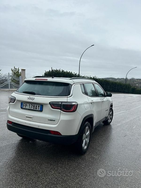 Usata Jeep Compass 120 CV (88 kW) 2018 Bianco SUV