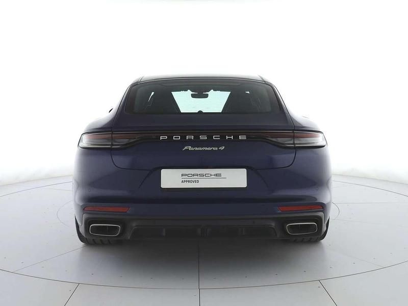 Usata Porsche Panamera 462 CV (339 kW) 2021 Blu genziana metallizzato Berlina