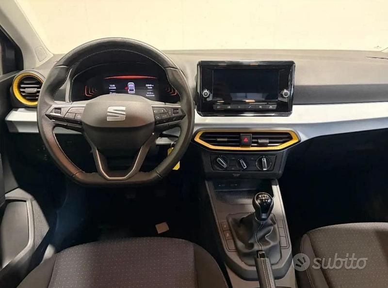 Usata Seat Ibiza Style 95 CV (69 kW) 2025 Grigio Utilitaria