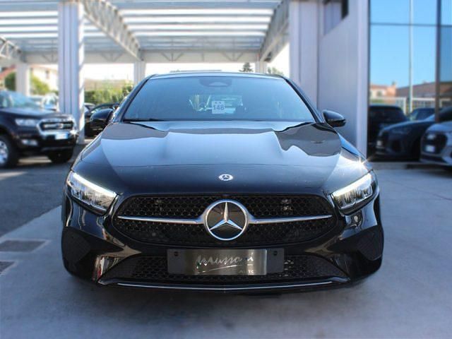 Usata Mercedes A180 Progressive 116 CV (85 kW) 2023 Nero Berlina