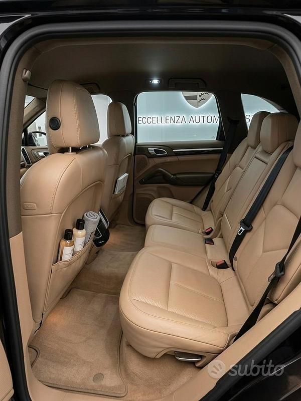 Usata Porsche Cayenne Platinum Edition 2012 SUV