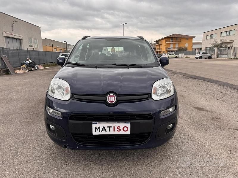 Usata Fiat Panda Lounge 69 CV (50 kW) 2013 Blu Utilitaria