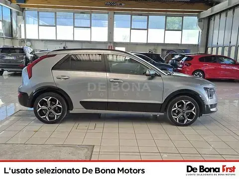 Usata Kia Niro Premium 140 CV (102 kW) 2023 Grigio SUV