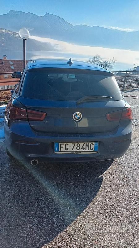 Usata BMW 118 2016 Blu Utilitaria
