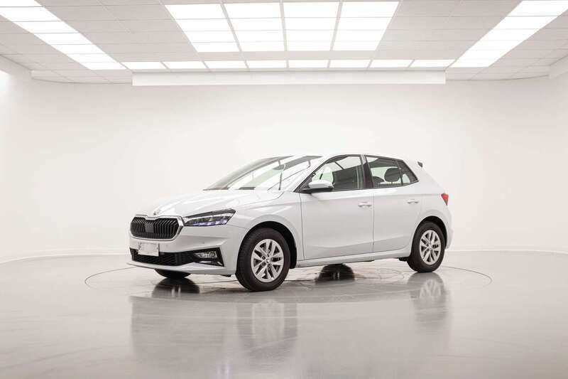 Bianco Usata 2024 Skoda Fabia Selection Tre volumi | 14.690 € (Ottimo prezzo) - Immagine 1/4