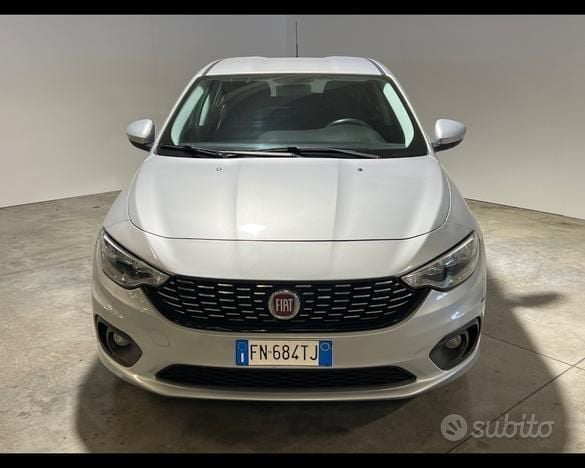 Usata Fiat Tipo Easy 120 CV (88 kW) 2018 Berlina