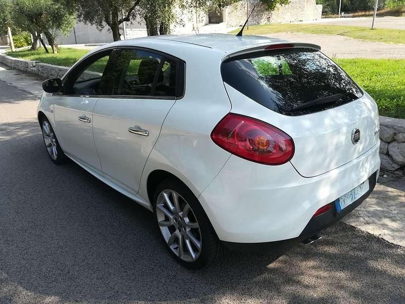 Usata Fiat Bravo Dynamic 105 CV (77 kW) 2013 Bianco Utilitaria