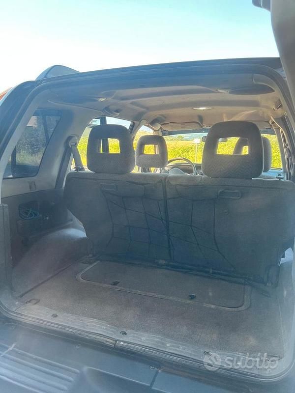 Usata Suzuki Grand Vitara 109 CV (80 kW) 2001 Nero SUV