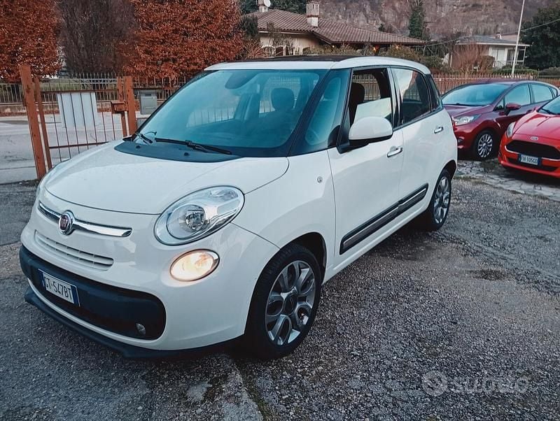 Bianco Usata 2015 Fiat 500L Lounge Monovolume | 4499 € (Super prezzo) - Immagine 1/4
