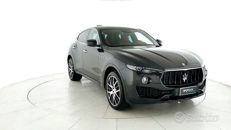 Usata Maserati Levante 275 CV (202 kW) 2018 Nero SUV
