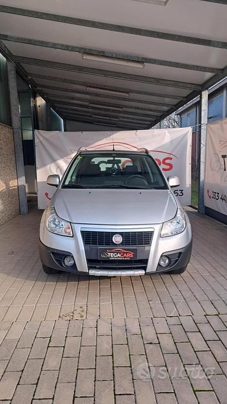 Usata Fiat Sedici Dynamic 107 CV (78 kW) 2009 Other SUV