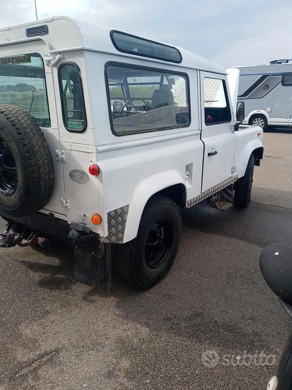 Usata Land Rover Defender 1988 Bianco SUV