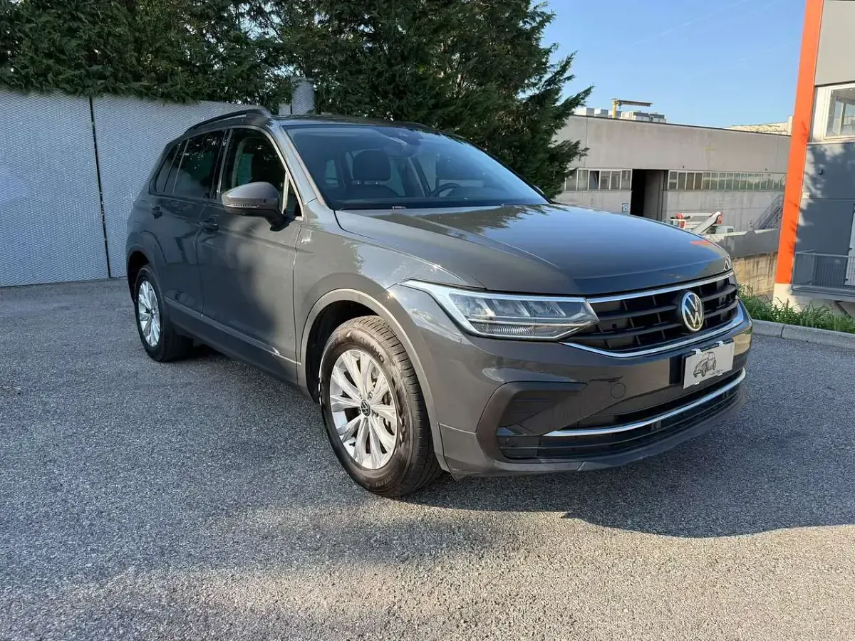 Usata VW Tiguan Life 245 CV (180 kW) 2021 Grigio SUV