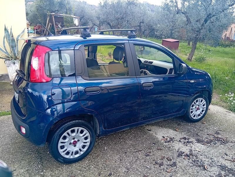 Usata Fiat Panda Easy 95 CV (69 kW) 2016 Blu Utilitaria