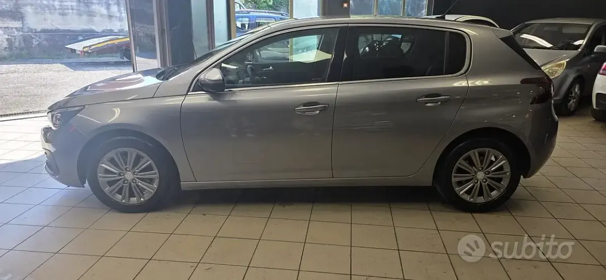 Usata Peugeot 308 GT 131 CV (96 kW) 2021 Grigio Berlina