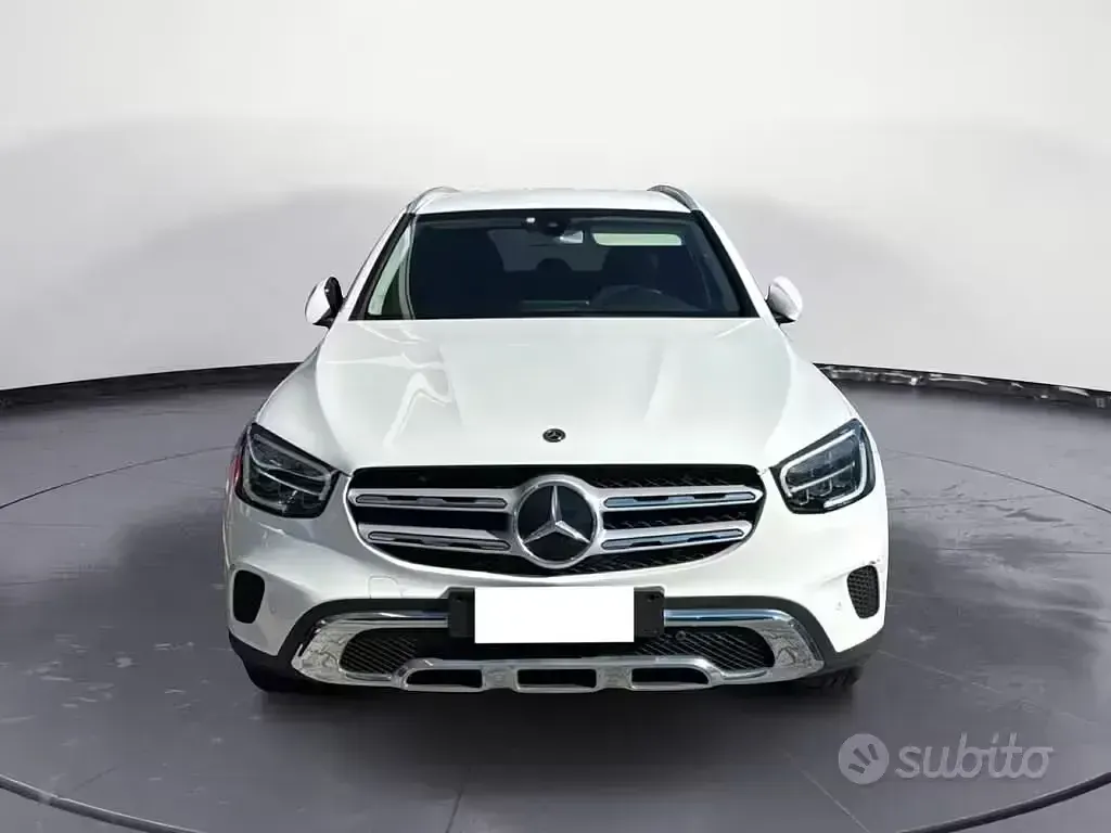 Usata Mercedes GLC200 Business 163 CV (119 kW) 2020 Bianco SUV