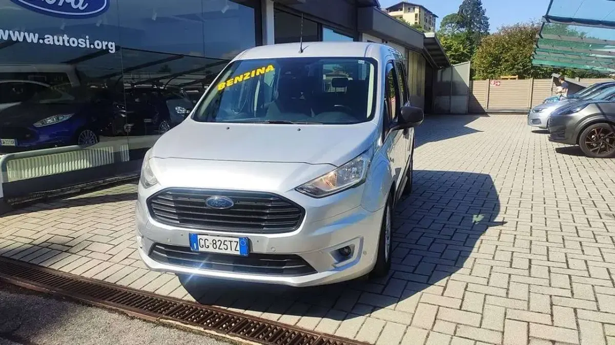 Usata Ford Tourneo Connect 101 CV (74 kW) 2019 Argento Monovolume
