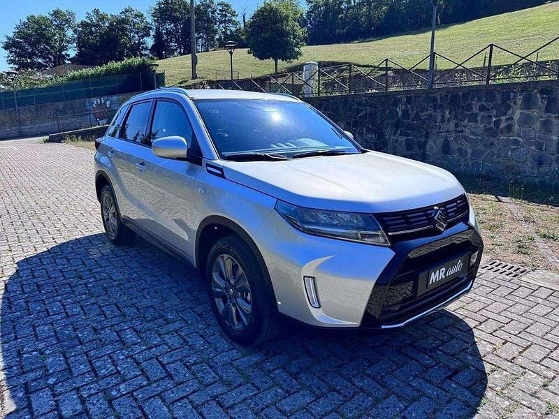 Usata Suzuki Vitara Cool 129 CV (94 kW) 2024 Argento SUV