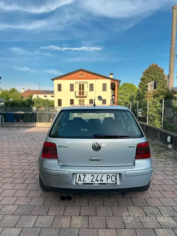 Usata VW Golf IV GTI 150 CV (110 kW) 1998 Grigio Utilitaria