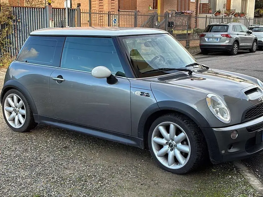 Usata Mini Cooper S 163 CV (119 kW) 2003 Grigio Utilitaria
