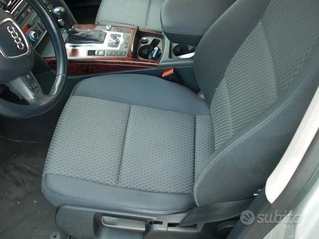 Grigio Usata 2006 Audi A6 Station wagon | 3500 € (Buon prezzo) - Immagine 1/4