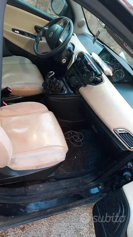 Gebraucht Lancia Ypsilon 95 PS (69 kW) 2013 Kleinwagen