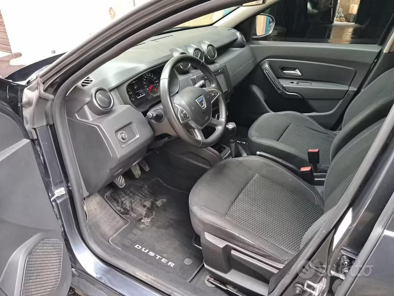 Usata Dacia Duster 116 CV (85 kW) 2018 Grigio SUV