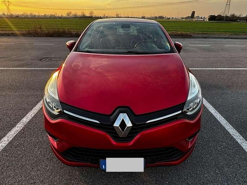 Usata Renault Clio IV 90 CV (66 kW) 2017 Rosso Berlina
