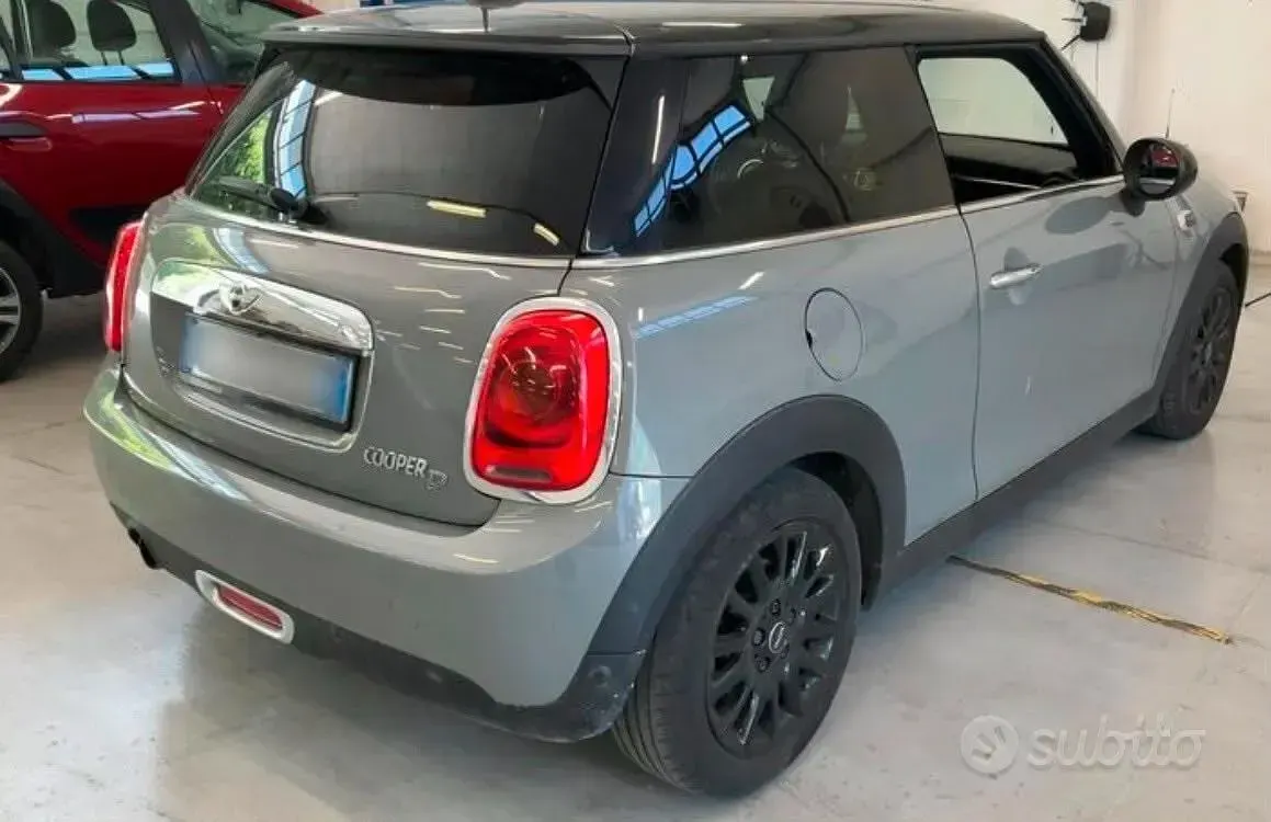 Usata Mini Cooper D 116 CV (85 kW) 2014 Grigio Utilitaria