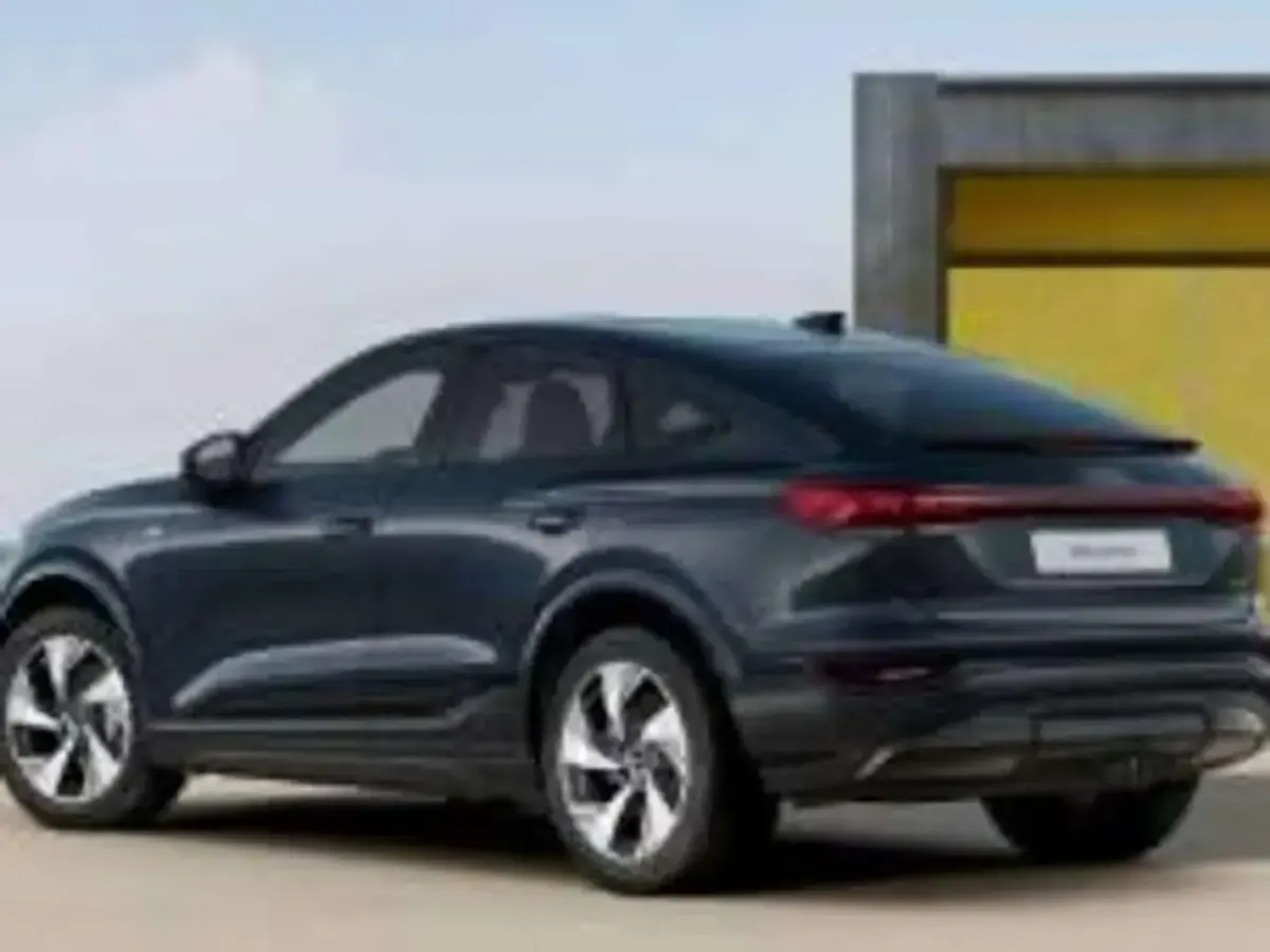 Nuova Audi Q6 Sportback e-tron S-Line 314 kW (428 CV) 2026 Grigio SUV