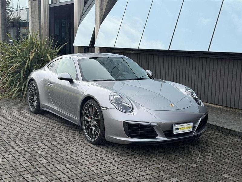 Usata Porsche 911 Carrera 4 370 CV (272 kW) 2018 Argento Coupé