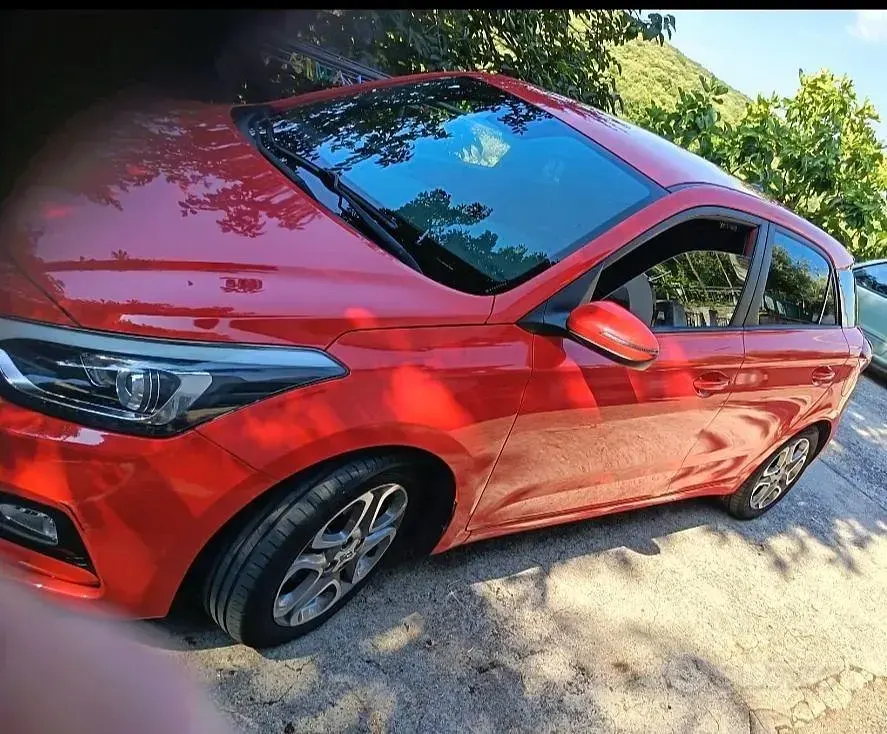 Usata Hyundai i20 Active 85 CV (62 kW) 2019 Rosso Utilitaria