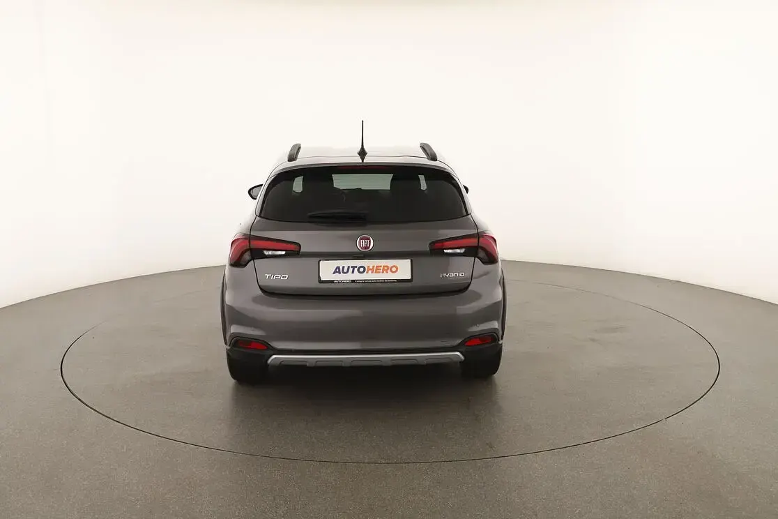 Usata Fiat Tipo Cross 131 CV (96 kW) 2024 Grigio