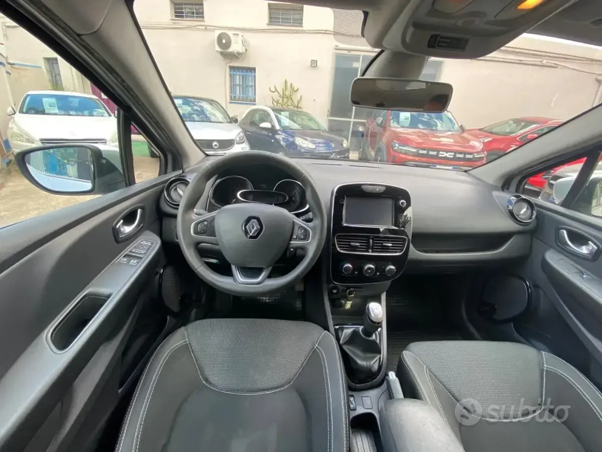 Usata Renault Clio IV 90 CV (66 kW) 2017 Grigio Berlina