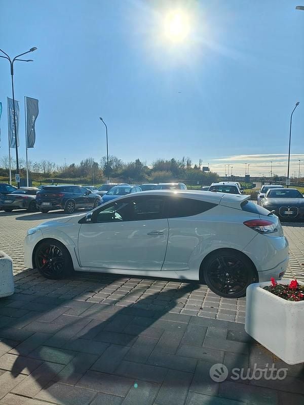 Usata Renault Mégane Coupé R.S. 250 CV (183 kW) 2011 Bianco Coupé