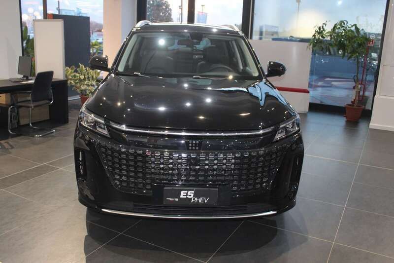 Black met Nuova 2025 DFSK E5 SUV | 36.800 € - Immagine 1/4