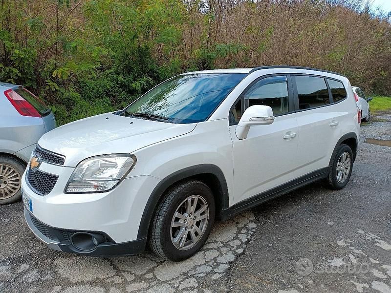 Usata Chevrolet Orlando 131 CV (96 kW) 2013 Bianco Monovolume
