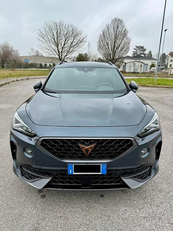 Usata Cupra Formentor 150 CV (110 kW) 2024 Blu SUV