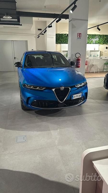 Usata Alfa Romeo Tonale Ti 160 CV (117 kW) 2023 Blu SUV