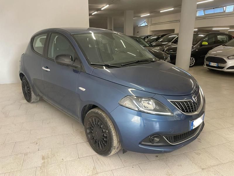 Usata Lancia Ypsilon S 69 CV (50 kW) 2022 Blu Utilitaria
