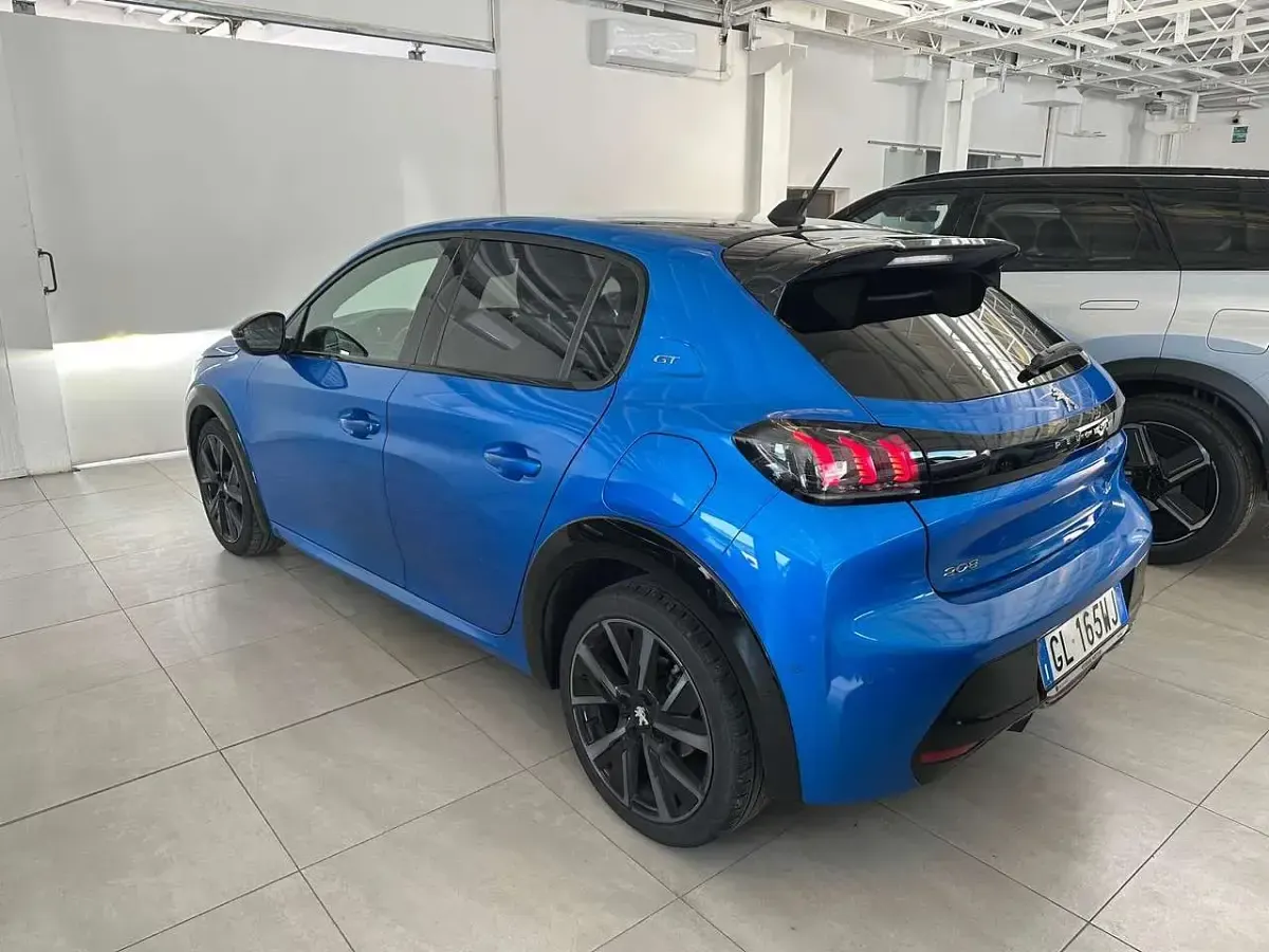 Begagnad Peugeot 208 GT 131 HK (96 kW) 2023 Blå Halvkombi