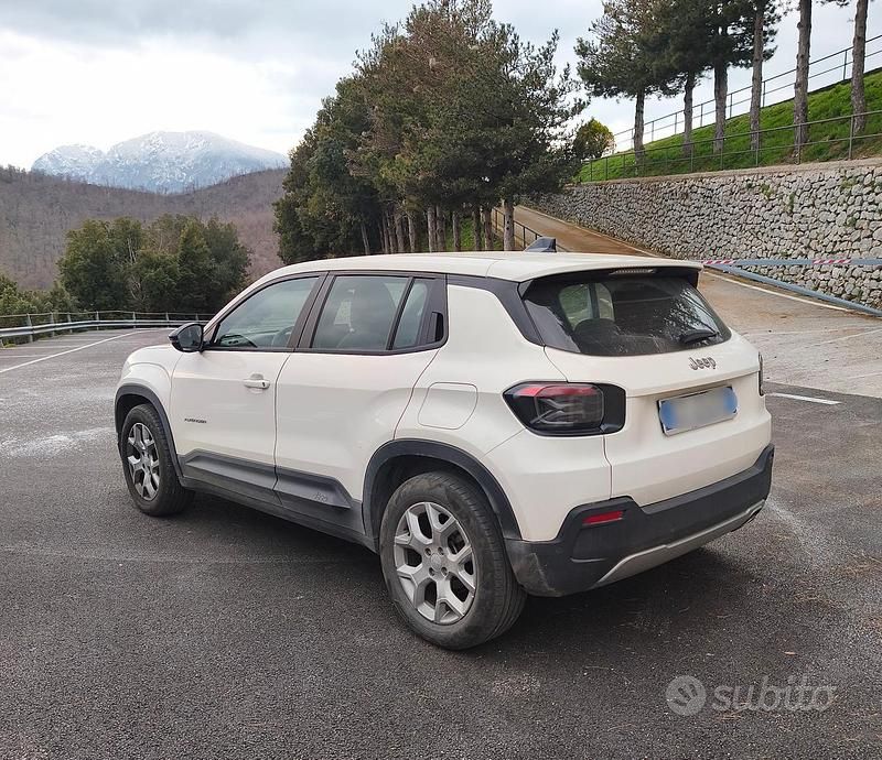 Usata Jeep Avenger Altitude 100 CV (73 kW) 2024 Bianco SUV
