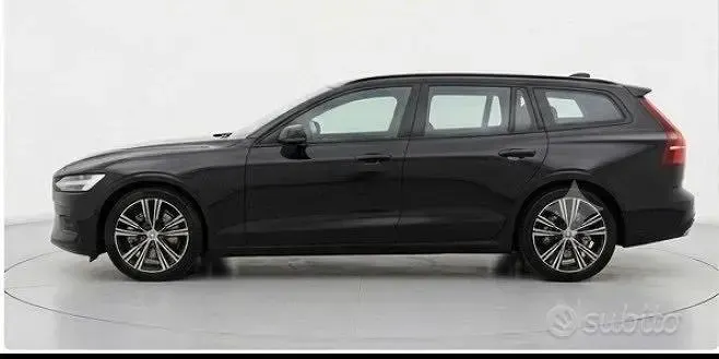 Usata Volvo V60 Business Edition 150 CV (110 kW) 2020 Nero Station wagon